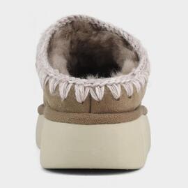 Mou Bounce Clog Metal Logo Pink Brow para Mujer