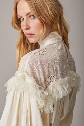 Blusa Highly Romantica Combinada con Flecos y Tull