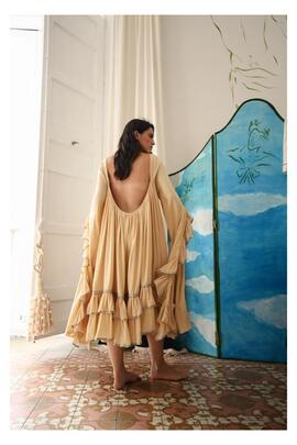 Vestido Ruffle Manga Camel