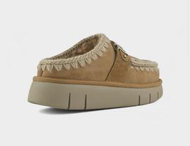 Zueco Mou Bounce Clog Metal Logo