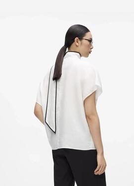 Blusa Karl Linen Blend Blanca